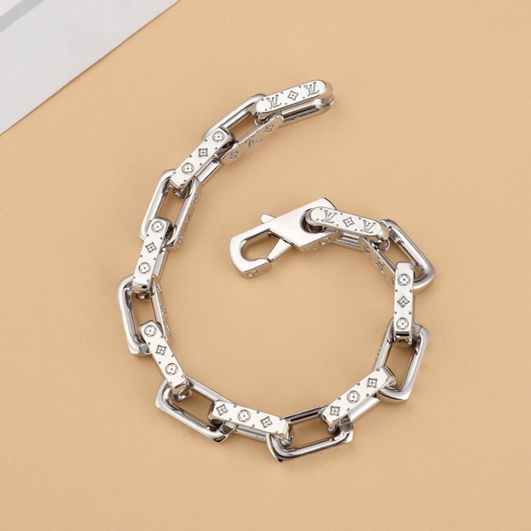 Louis Vuitton Monogram Chain Bracelet    M00308 - DesignerGu