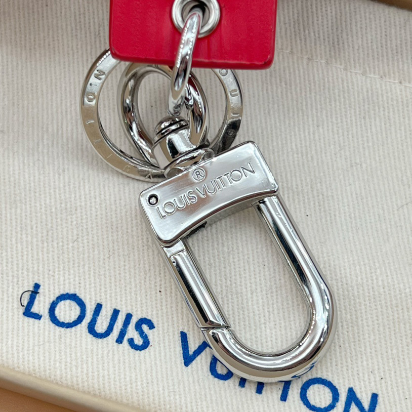 Louis Vuitton x Supreme Epi Keychain     M68292  - DesignerGu