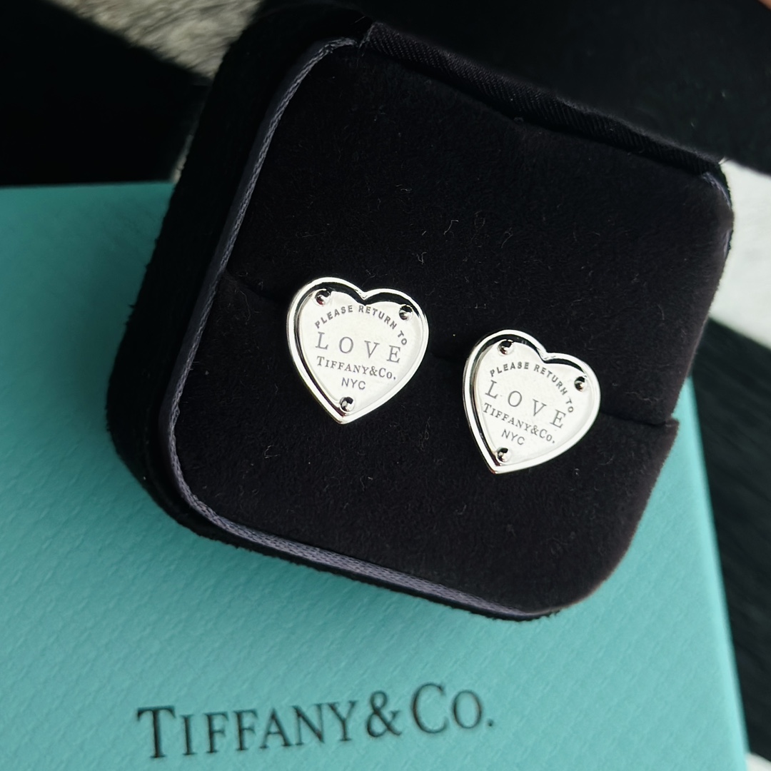 Tiffany&CO Heart Tag Earrings - DesignerGu