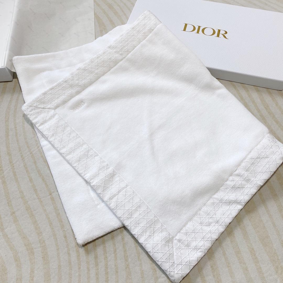 Dior Bath Mat - DesignerGu