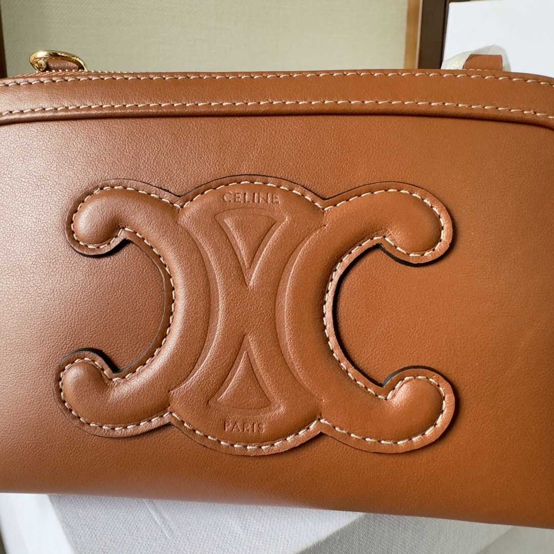 Celine Clutch On Chain Cuir Triomphe In Smooth Calfskin Tan - DesignerGu