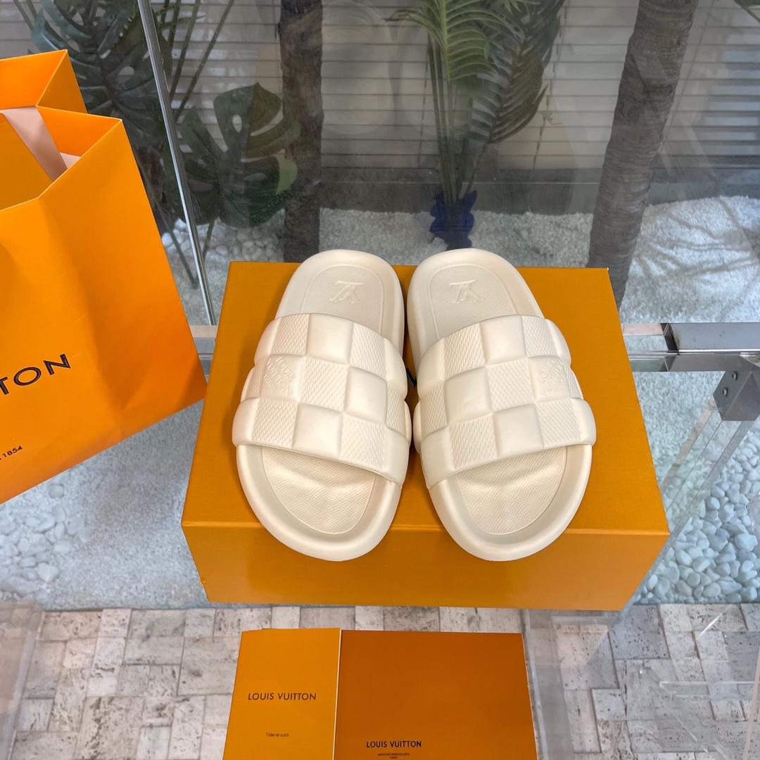 Louis Vuitton Waterfront Mules   1AAR9U - DesignerGu