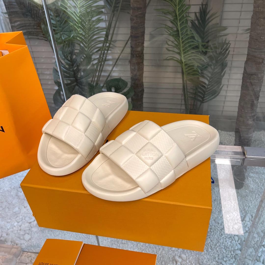 Louis Vuitton Waterfront Mules   1AAR9U - DesignerGu