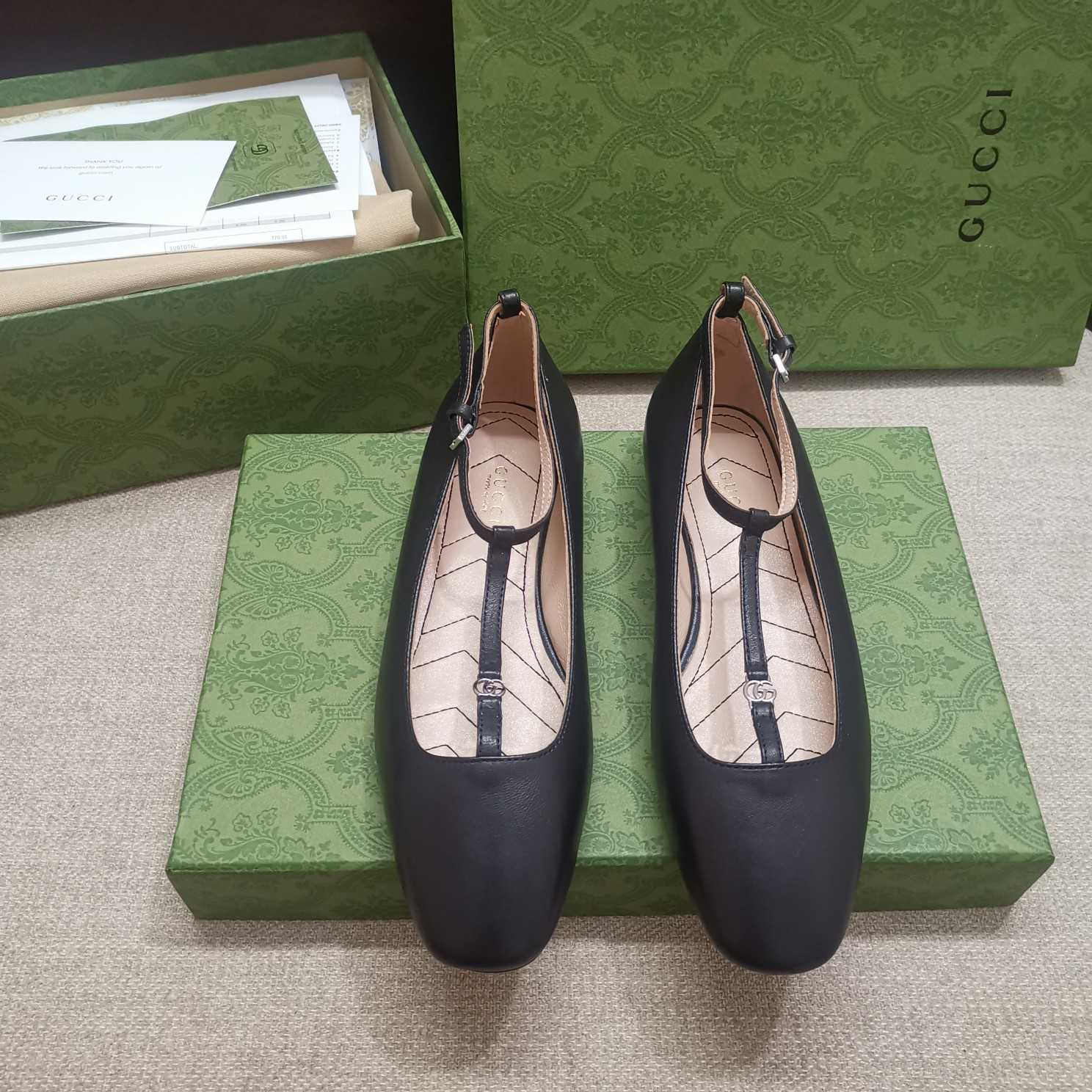 Gucci Women's Ballet Flat With Double G - DesignerGu