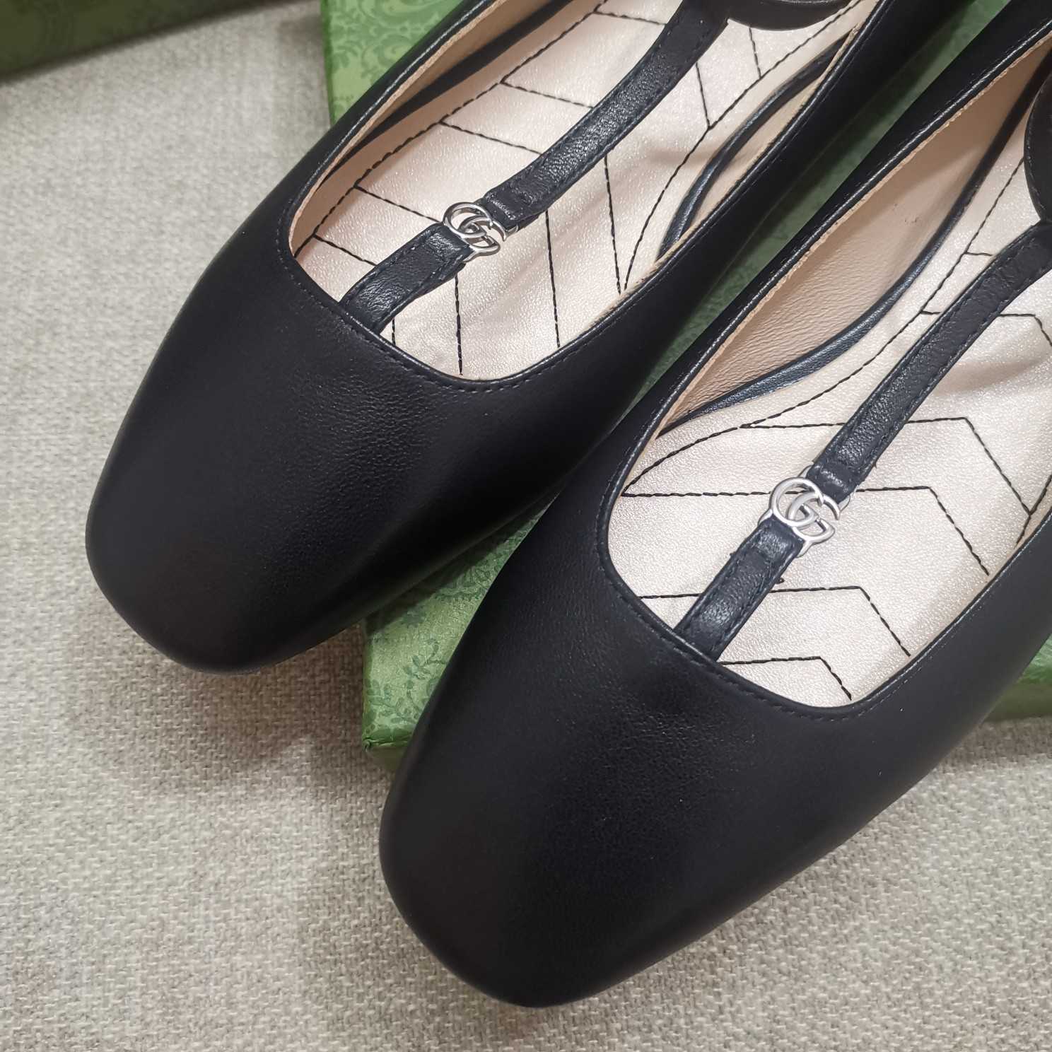 Gucci Women's Ballet Flat With Double G - DesignerGu