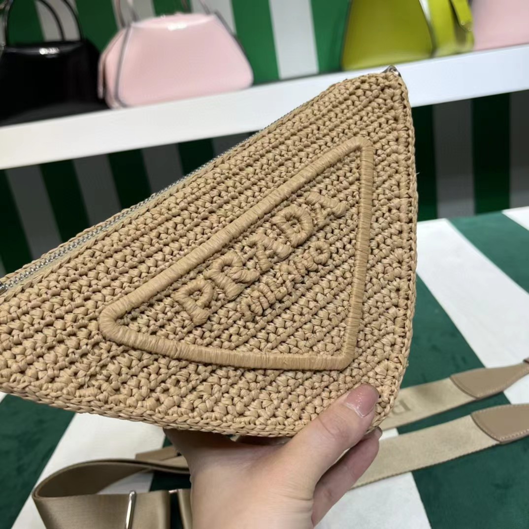 Raffia Prada Triangle Bag - DesignerGu