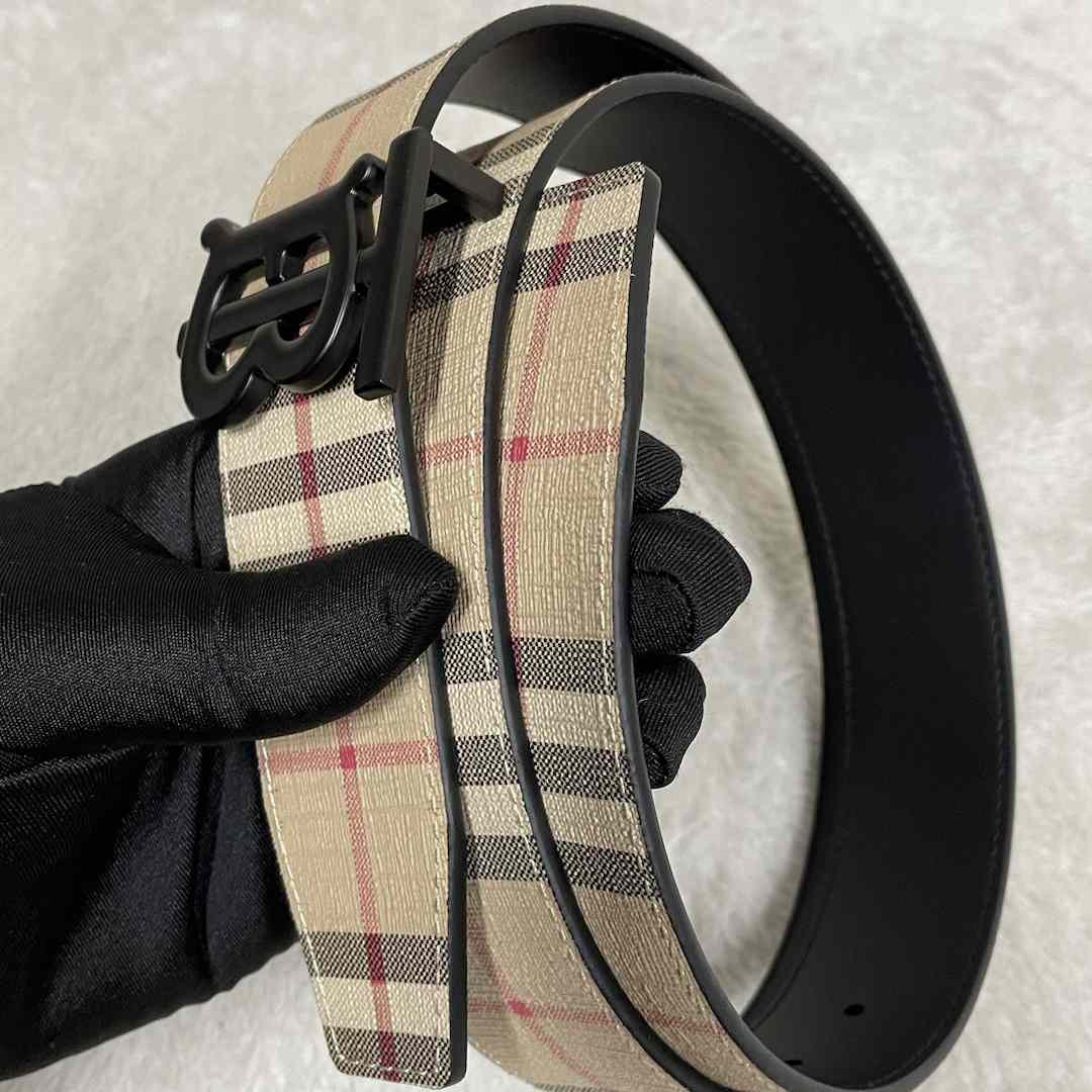 Burberry Check And Leather Reversible TB Belt - DesignerGu