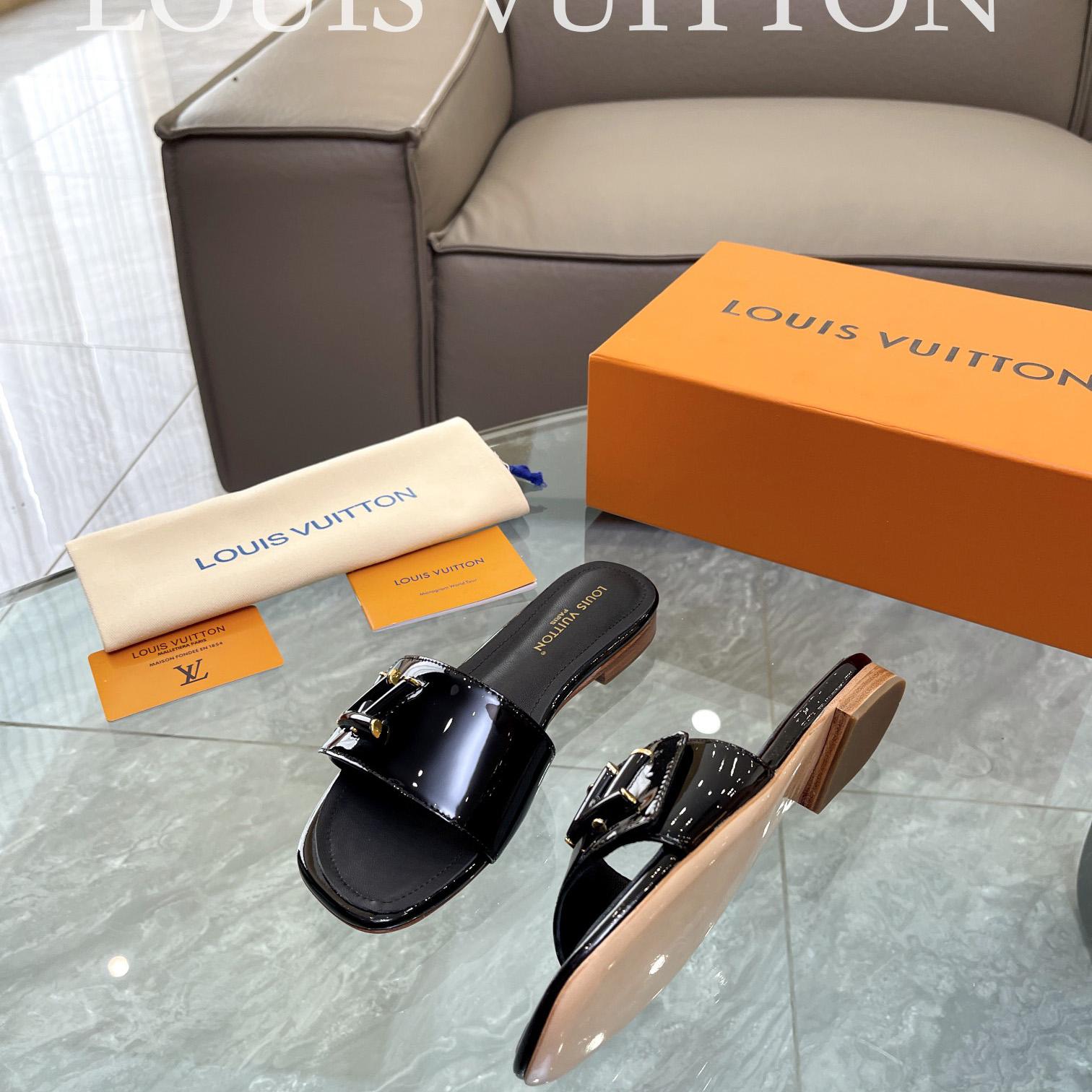 Louis Vuitton Shake Flat Mule       - DesignerGu