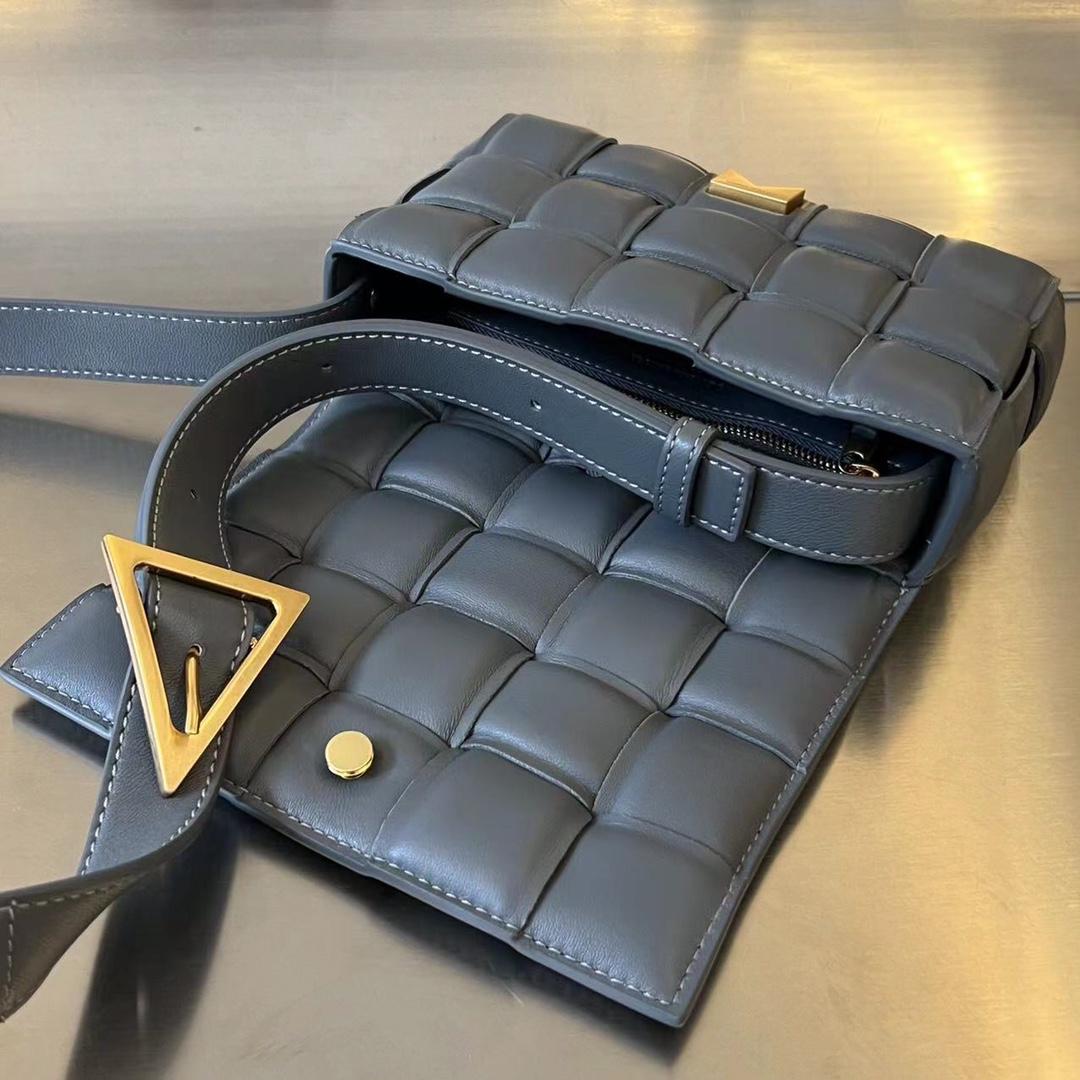 Bottega Veneta Small Padded Cassette - DesignerGu