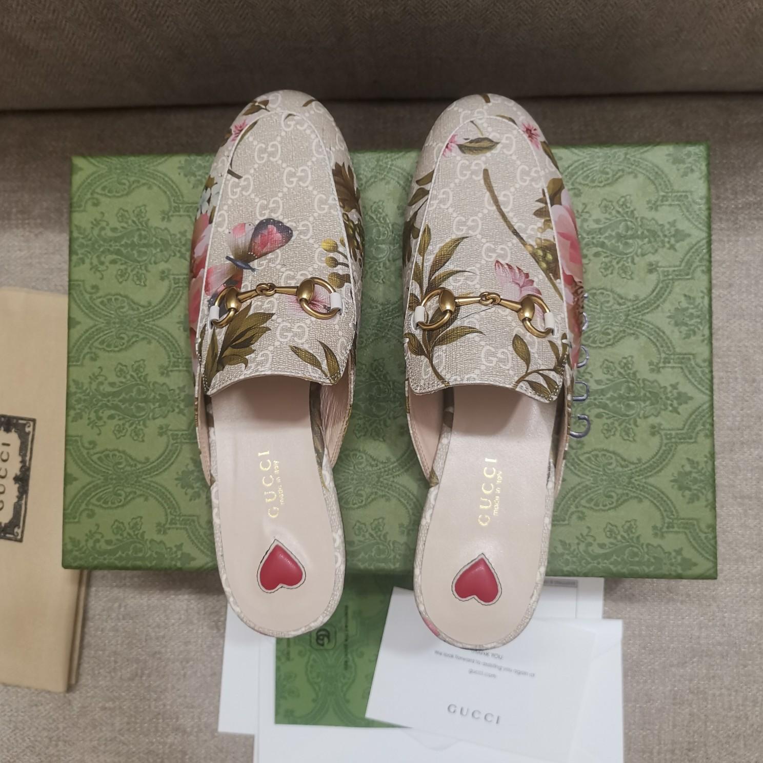 Gucci Women's GG Flora Princetown Slipper - DesignerGu