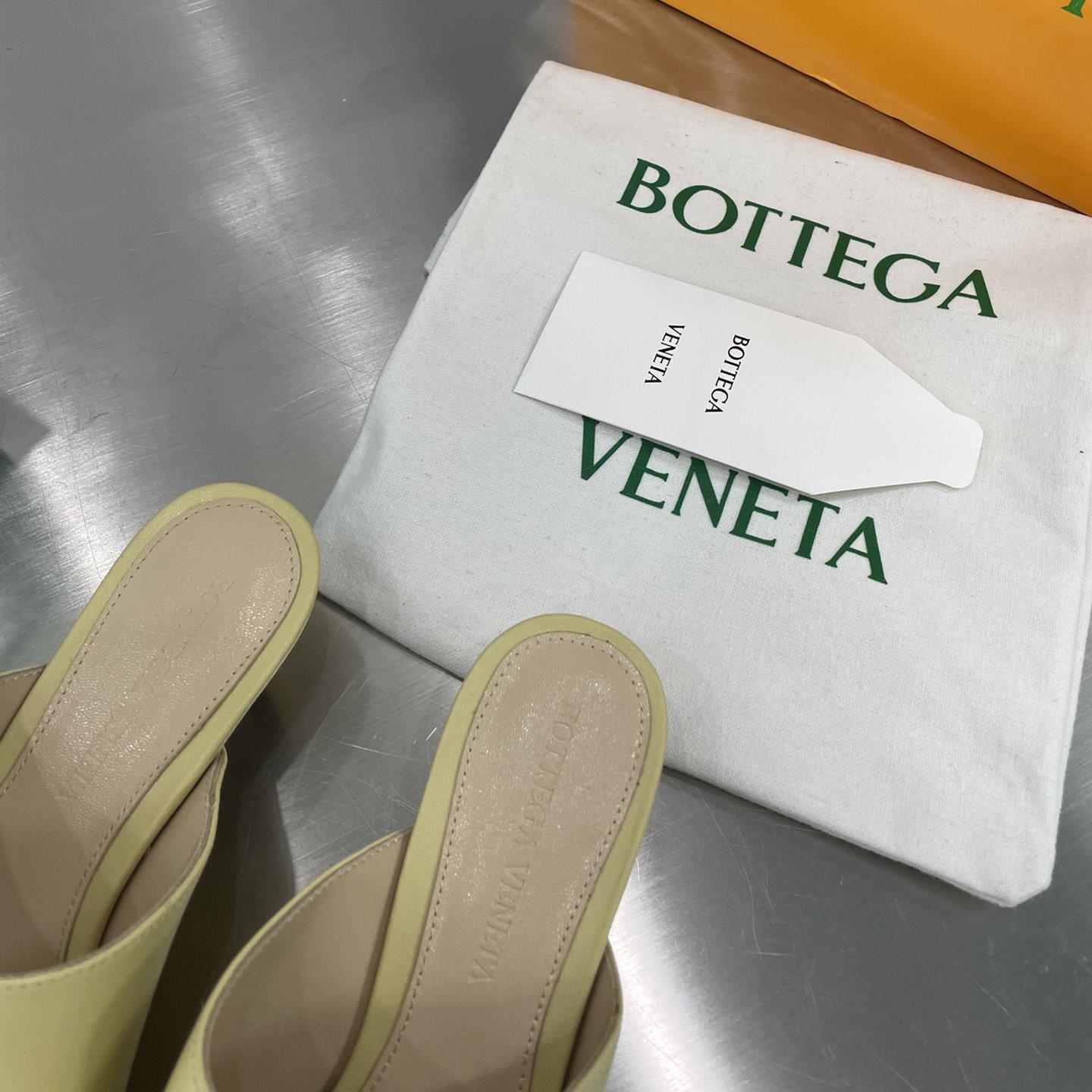 Bottega Veneta Stretch Mule - DesignerGu