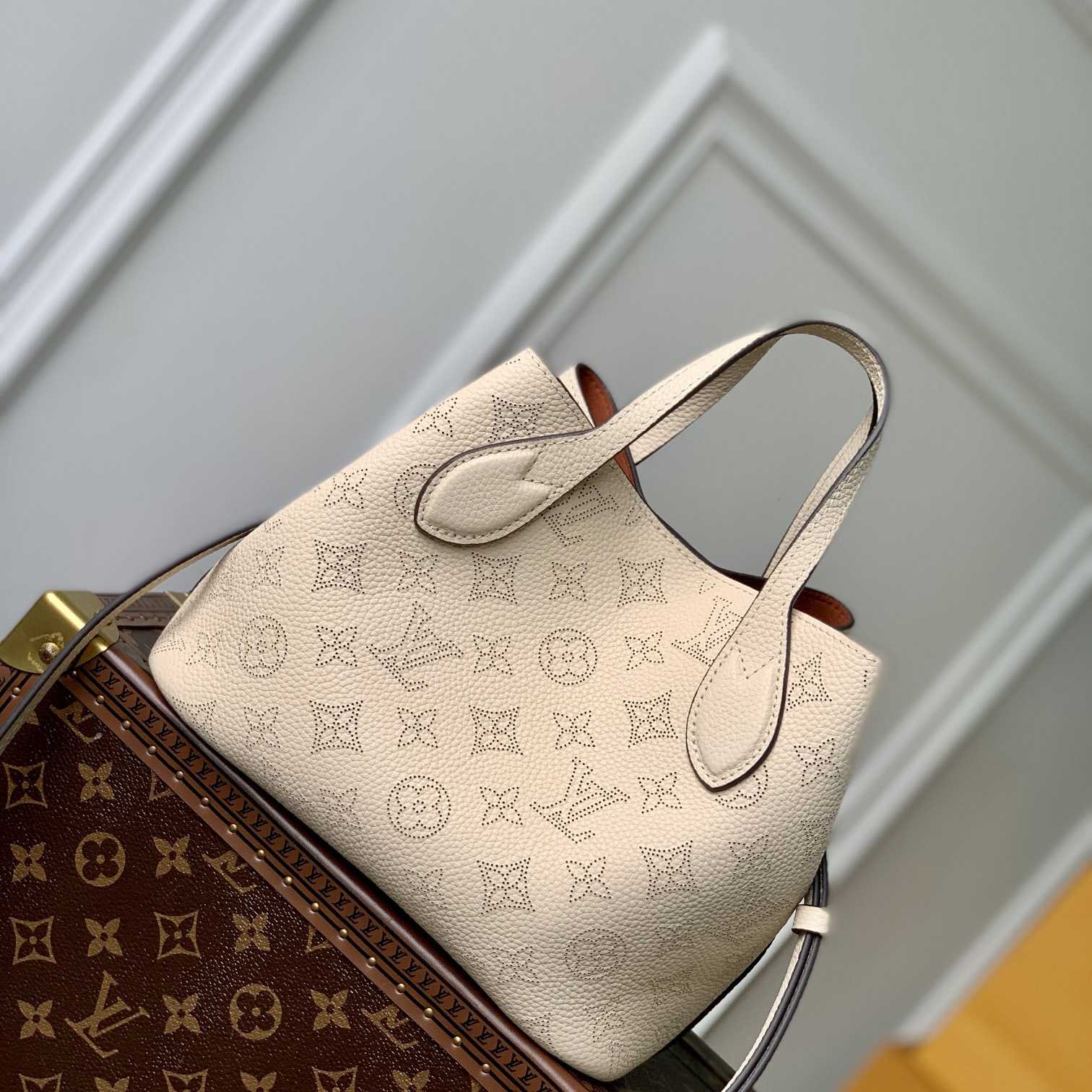 Louis Vuitton Blossom PM   M21909 - DesignerGu