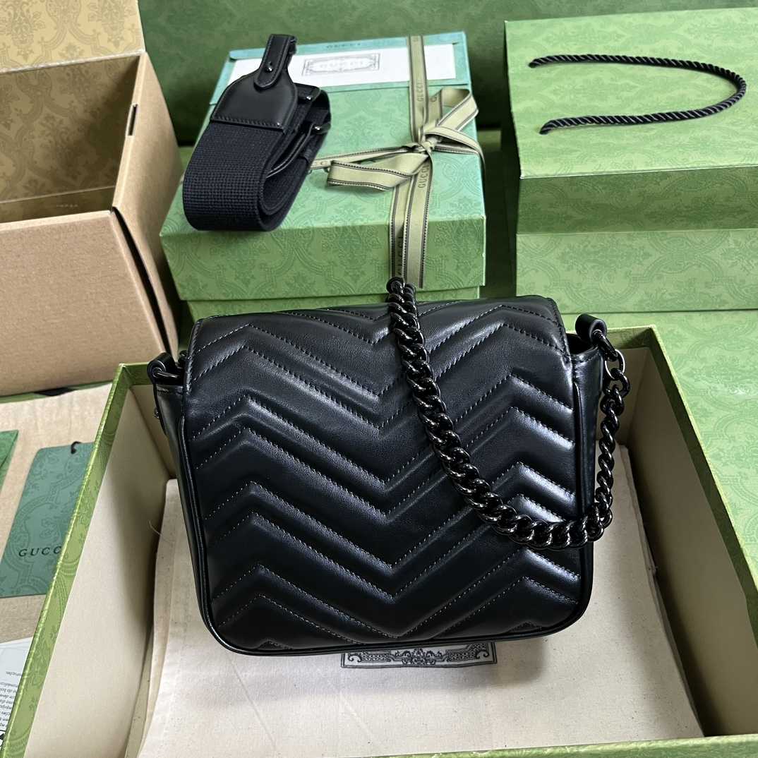 Gucci GG Marmont Matelasse Shoulder Bag  - DesignerGu