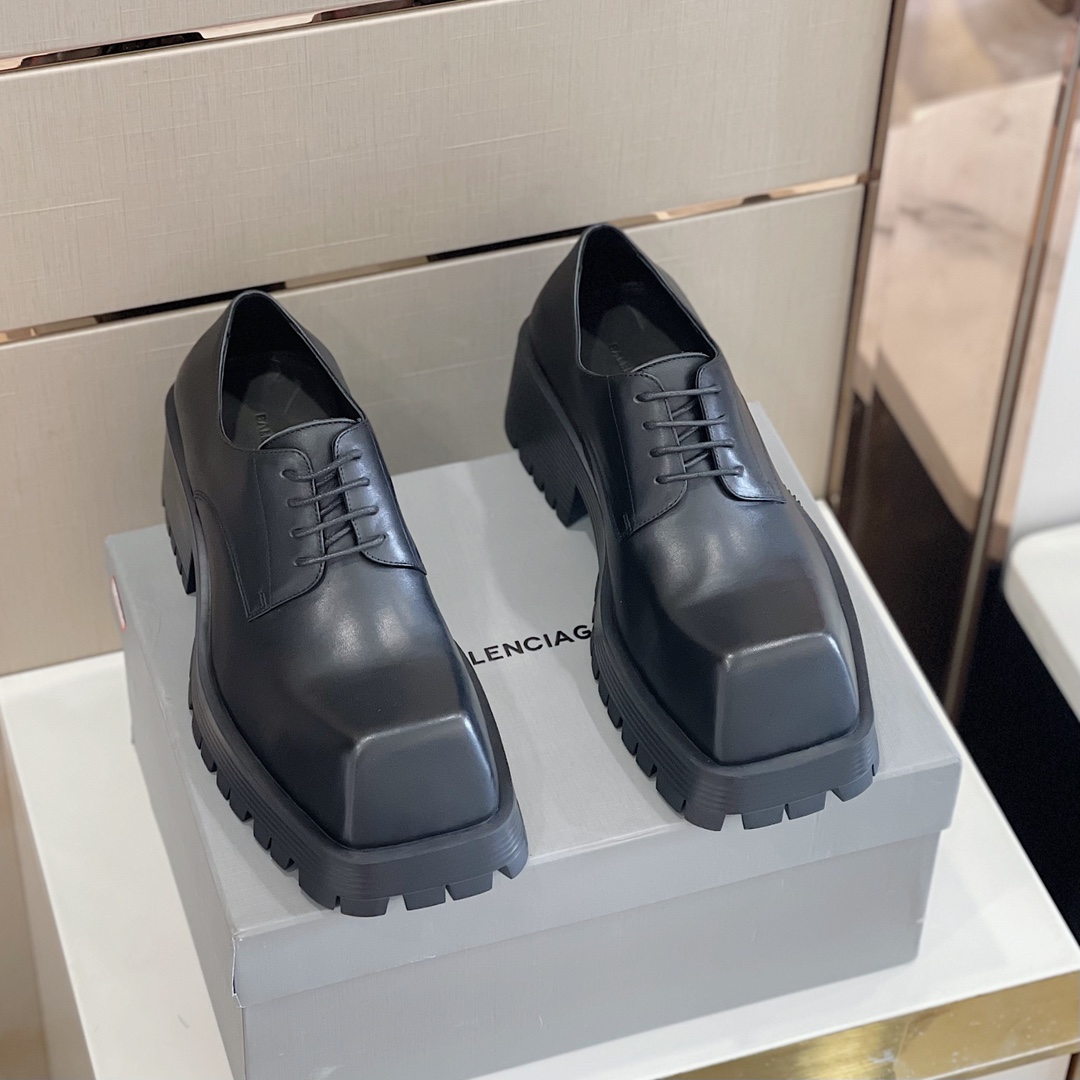 Balenciaga Men's Rhino Derby In Black  - DesignerGu