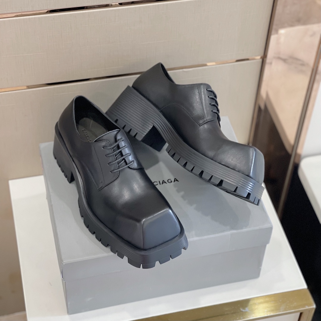 Balenciaga Men's Rhino Derby In Black  - DesignerGu