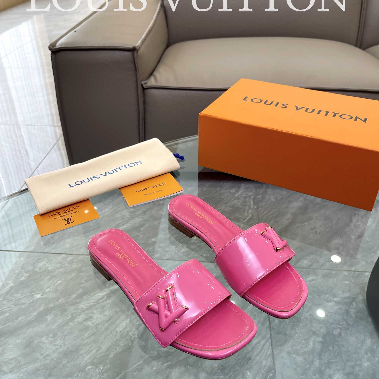 Louis Vuitton Shake Flat Mule       - DesignerGu