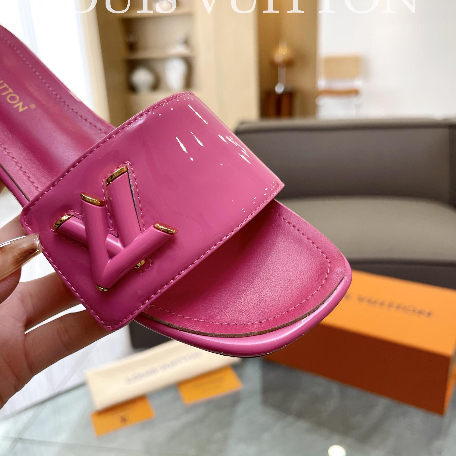 Louis Vuitton Shake Flat Mule       - DesignerGu