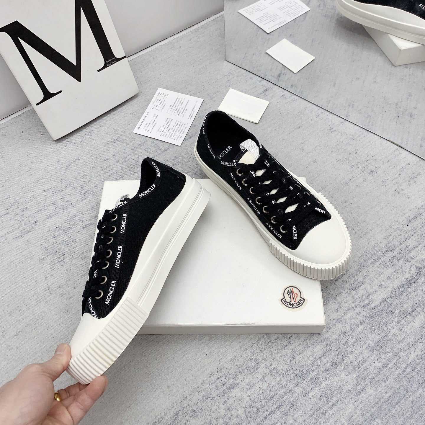 Moncler Glissiere Low-Top Sneakers - DesignerGu