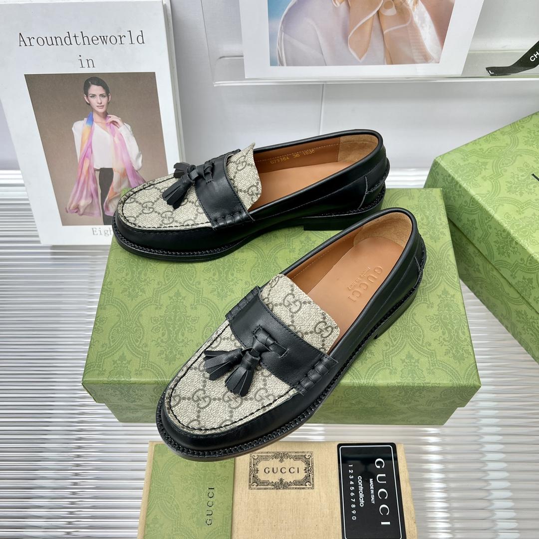 Gucci GG Loafer With Tassel - DesignerGu