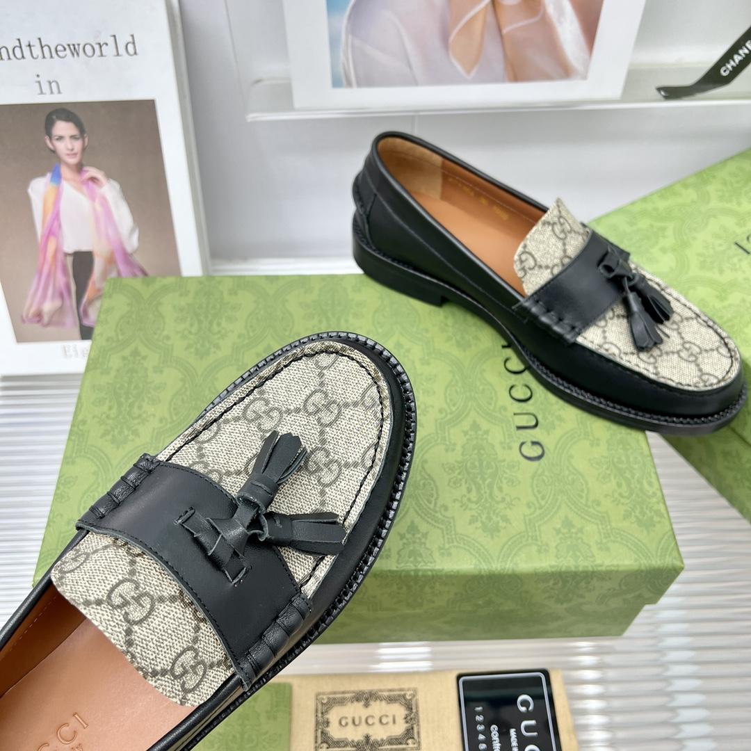 Gucci GG Loafer With Tassel - DesignerGu