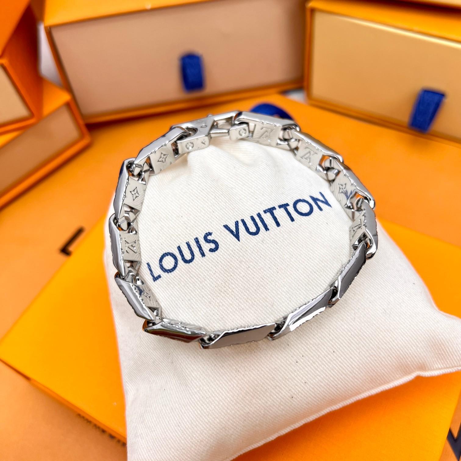 Louis Vuitton Monogram Tied Up Bracelet    M0921 - DesignerGu