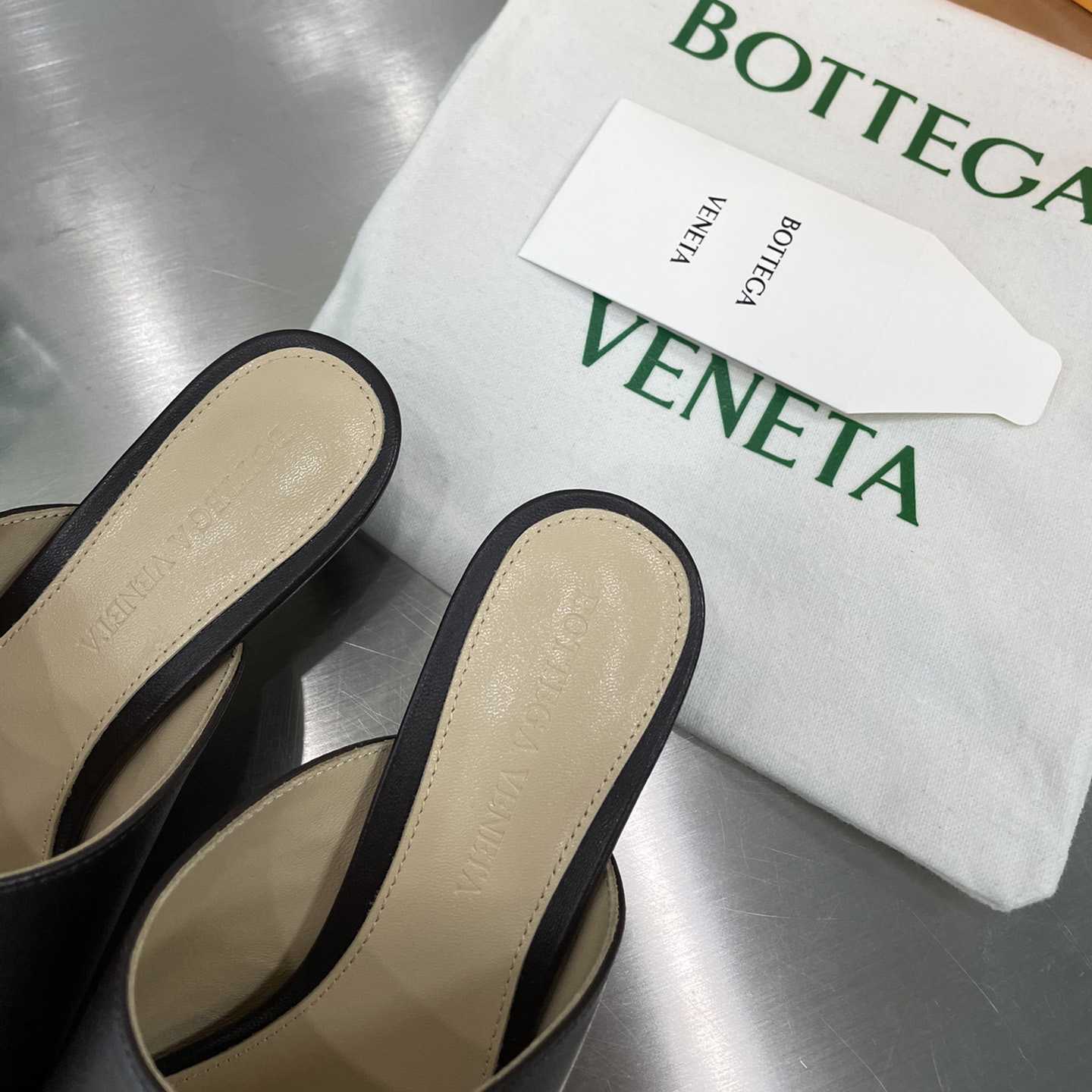 Bottega Veneta Stretch Mule - DesignerGu