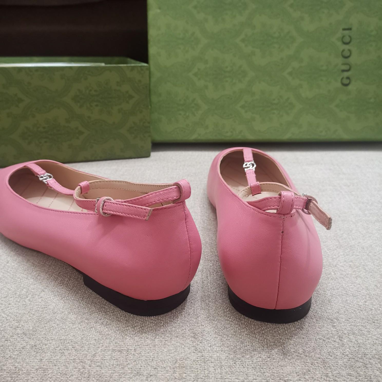 Gucci Women's Ballet Flat With Double G - DesignerGu