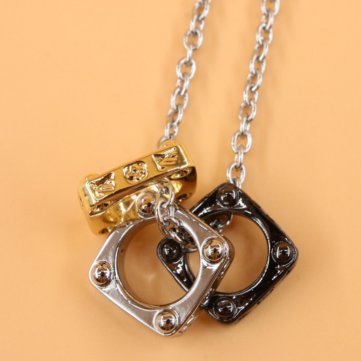 Louis Vuitton Monogram Bold Necklace    M00675 - DesignerGu