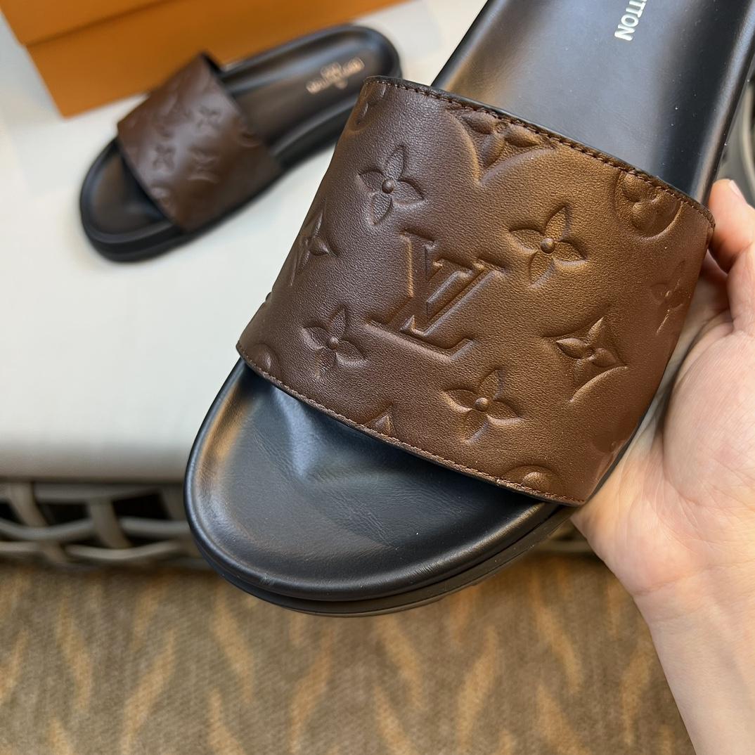 Louis Vuitton Monogram Sandals - DesignerGu