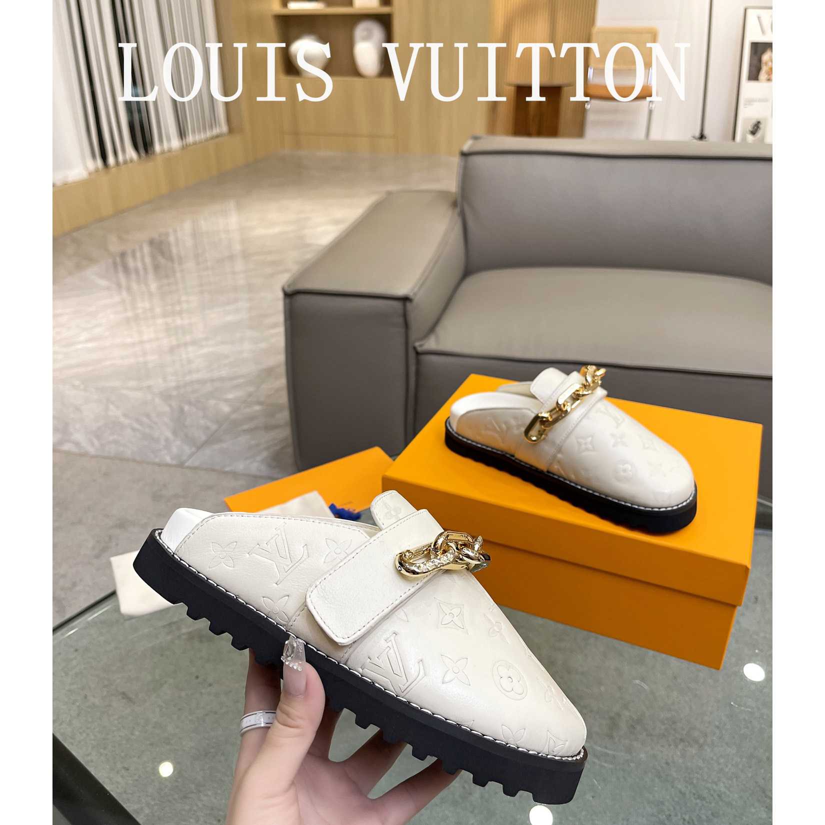 Louis Vuitton Lv Cosy Flat Comfort Clog         - DesignerGu