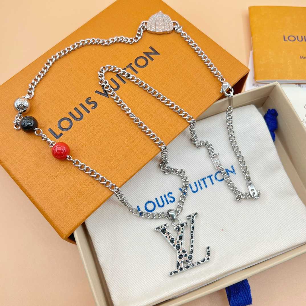 Louis Vuitton LV x YK LV Infinity Dots Pendant     M01089 - DesignerGu