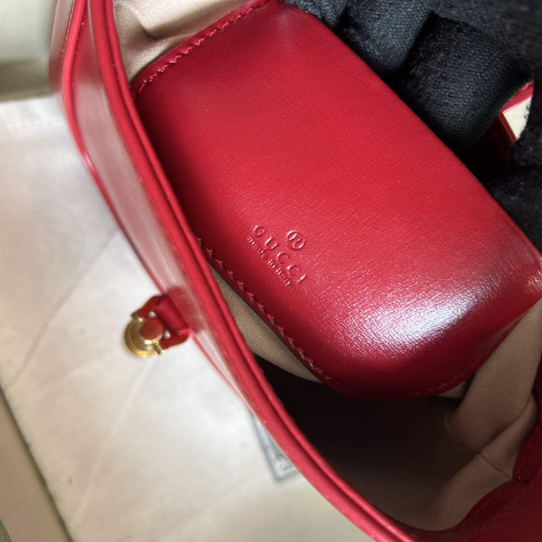 Gucci Jackie 1961 Mini Shoulder Bag (19x13x3cm) - DesignerGu