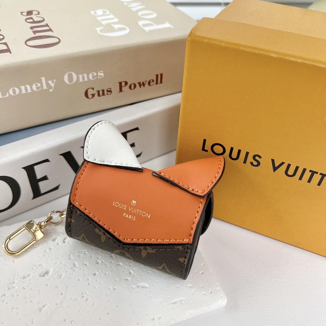 Louis Vuitton Cat Earpods Case    GI0862 - DesignerGu