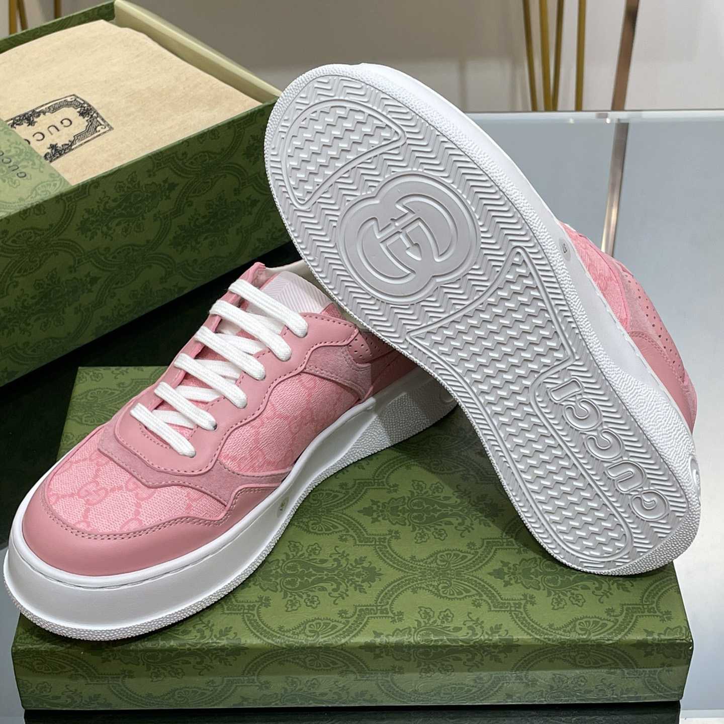 Gucci GG Sneaker - DesignerGu