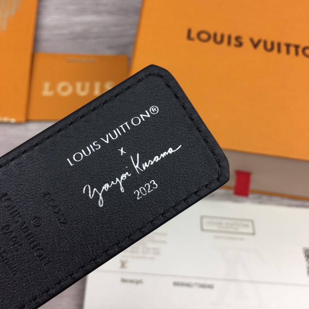 Louis Vuitton LV X YK LV Initiales 40MM Reversible Belt    - DesignerGu