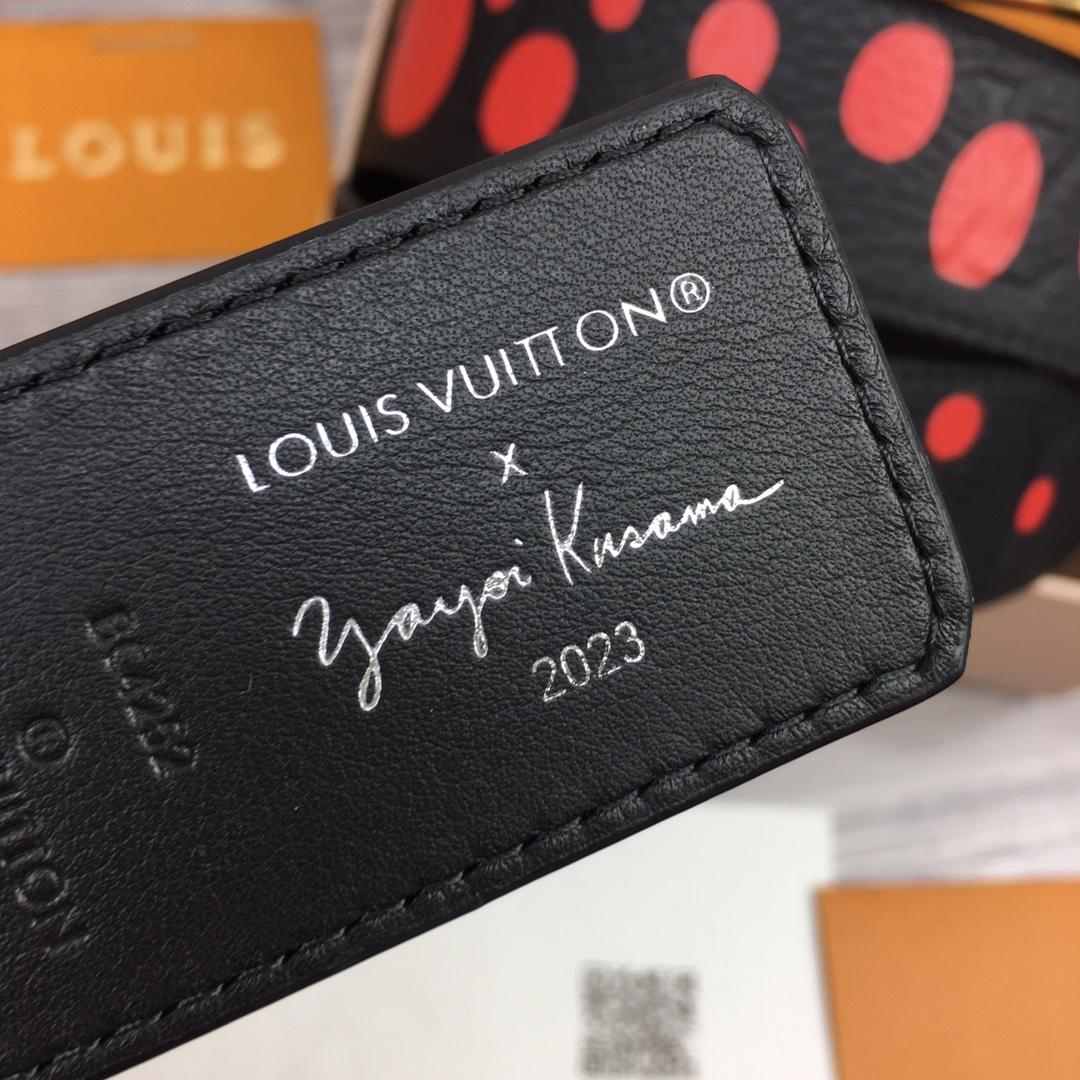 Louis Vuitton LV X YK LV Initiales 40MM Reversible Belt    - DesignerGu