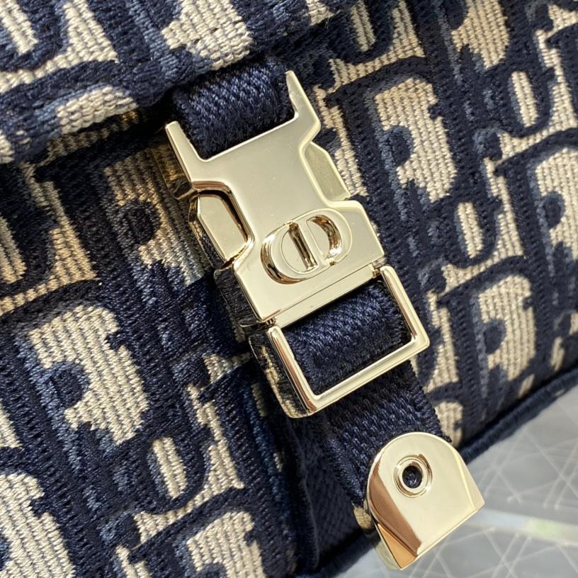 Dior Medium Diorcamp Bag  - DesignerGu