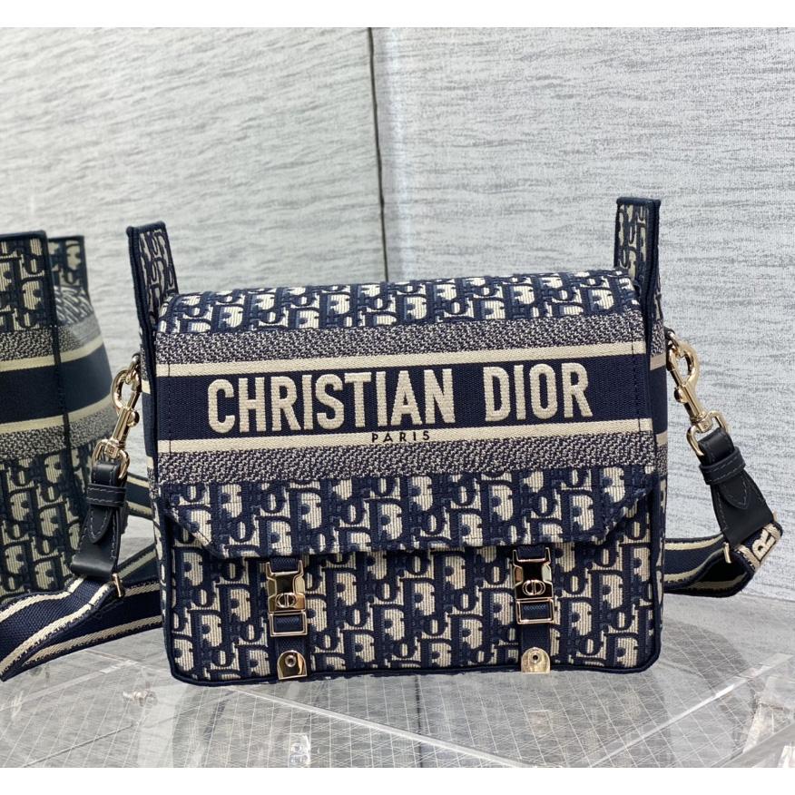 Dior Medium Diorcamp Bag  - DesignerGu