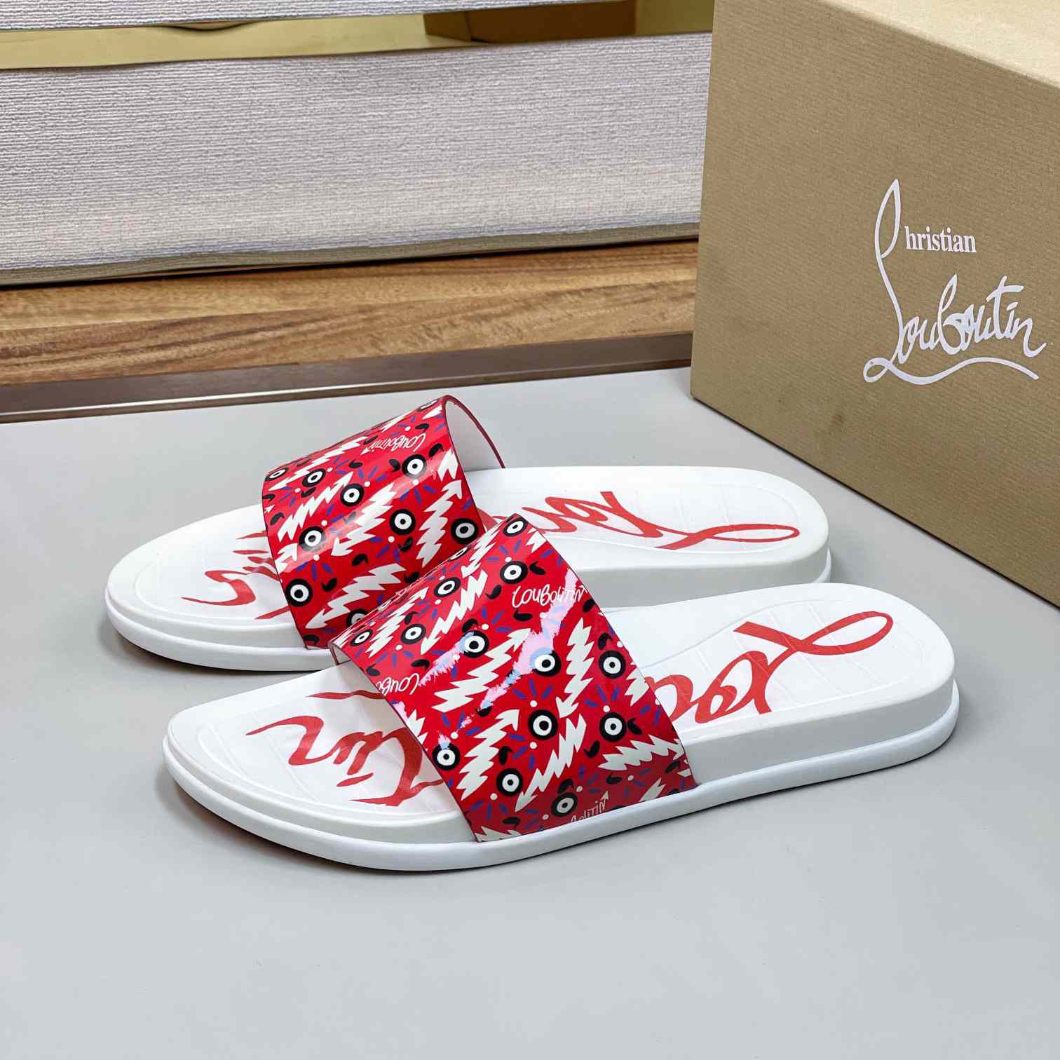 Christian Louboutin Men's Sandals - DesignerGu