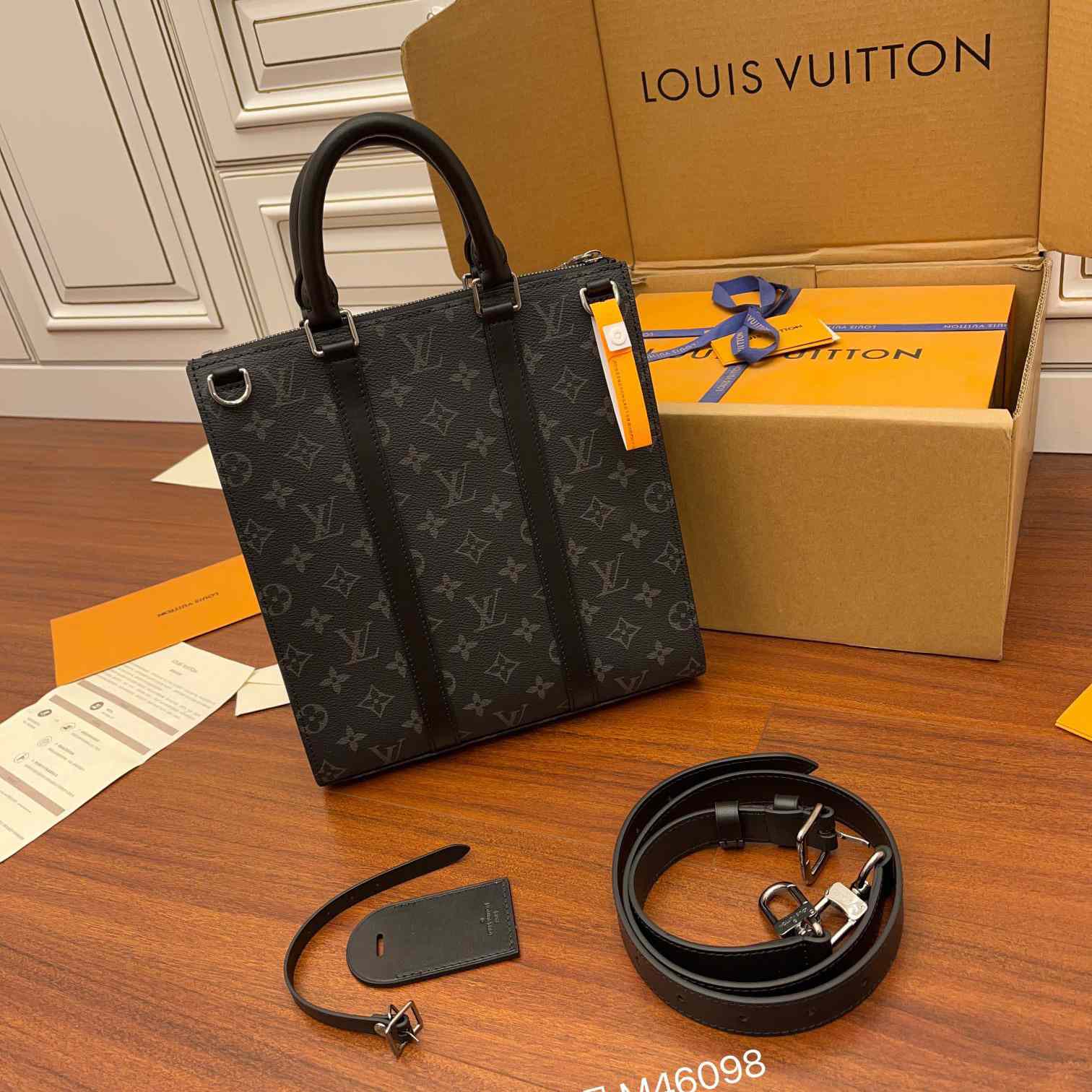 Louis Vuitton Sac Plat Cross Bag (26x28.5x6CM)   M46098 - DesignerGu