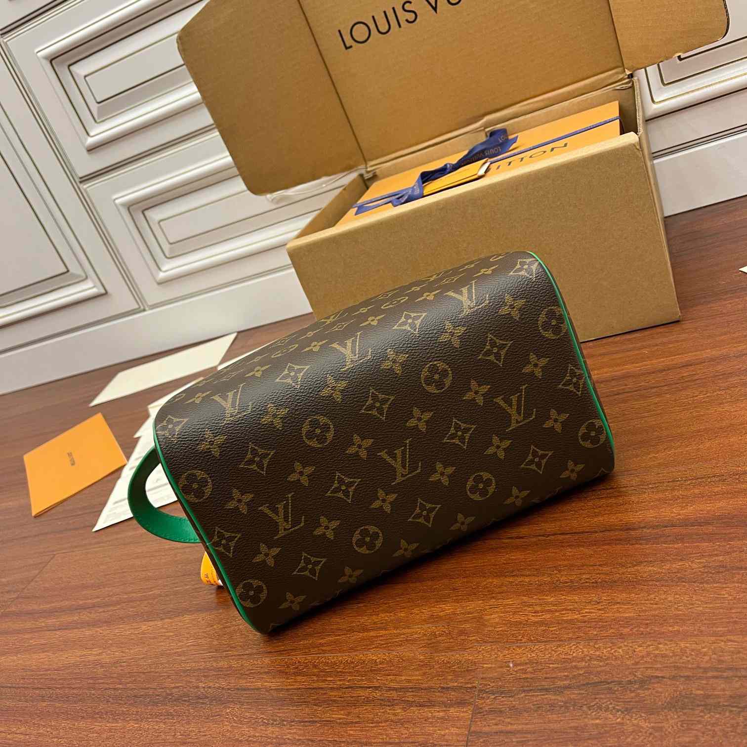 Louis Vuitton Dopp Kit Toilet Pouch   M46253 - DesignerGu