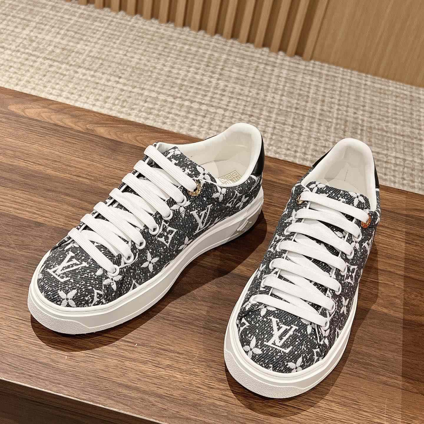 Louis Vuitton Time Out Sneaker (upon uk size)    1AAW2M - DesignerGu