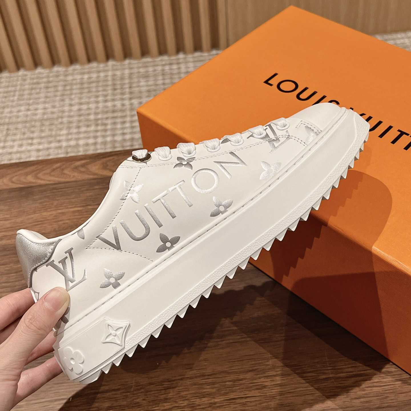 Louis Vuitton Time Out Sneaker (upon uk size)    1AAVV2 - DesignerGu