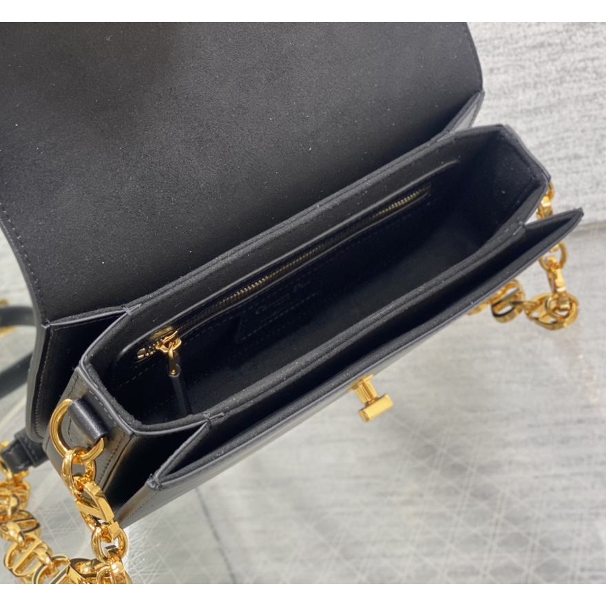 Dior 30 Montaigne Avenue Bag - DesignerGu