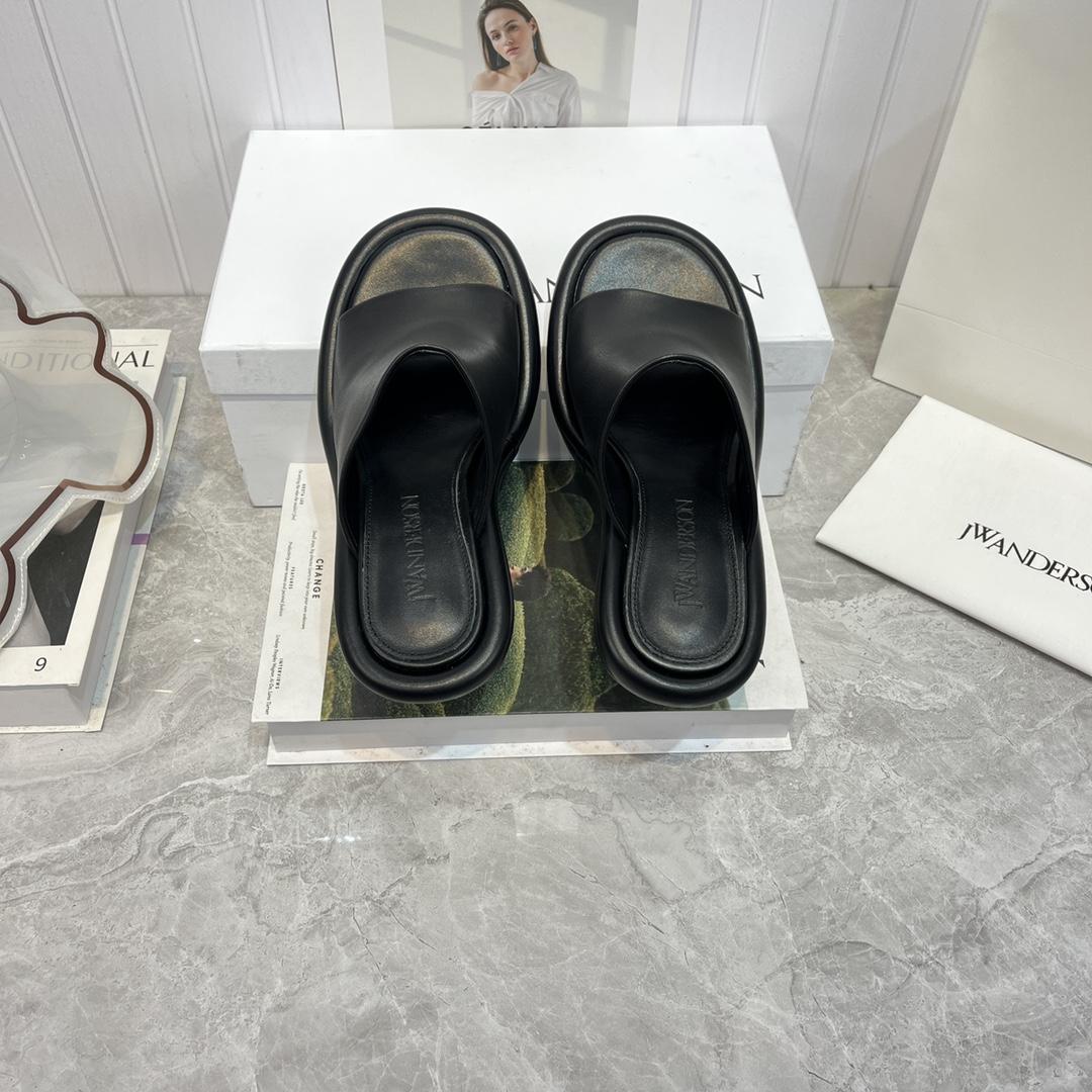 Jw Anderson Bumper-Tube Leather Mules - DesignerGu