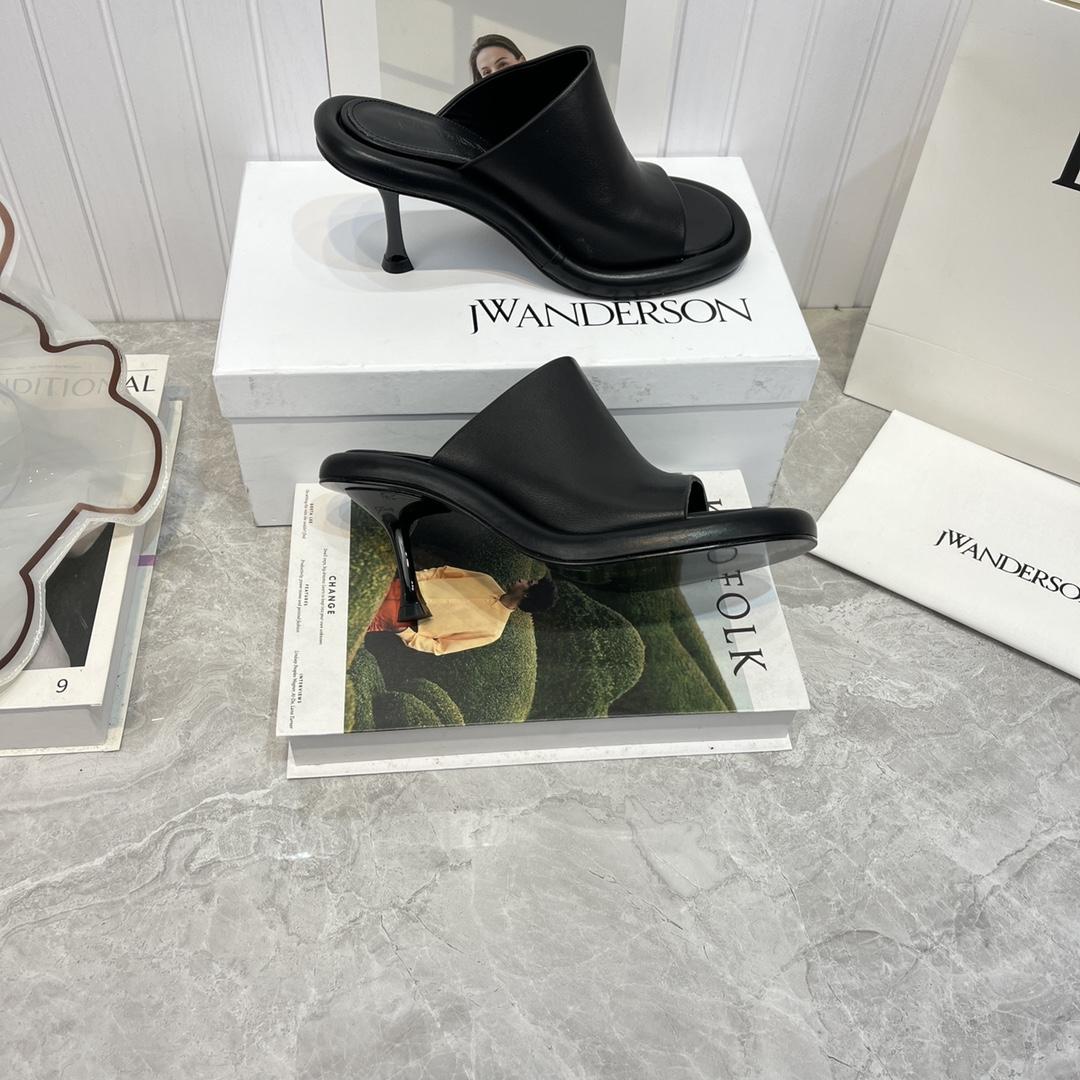 Jw Anderson Bumper-Tube Leather Mules - DesignerGu