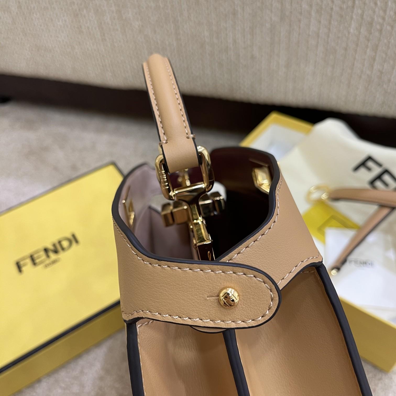 Fendi Peekaboo Iseeu Small Beige Leather Bag - DesignerGu