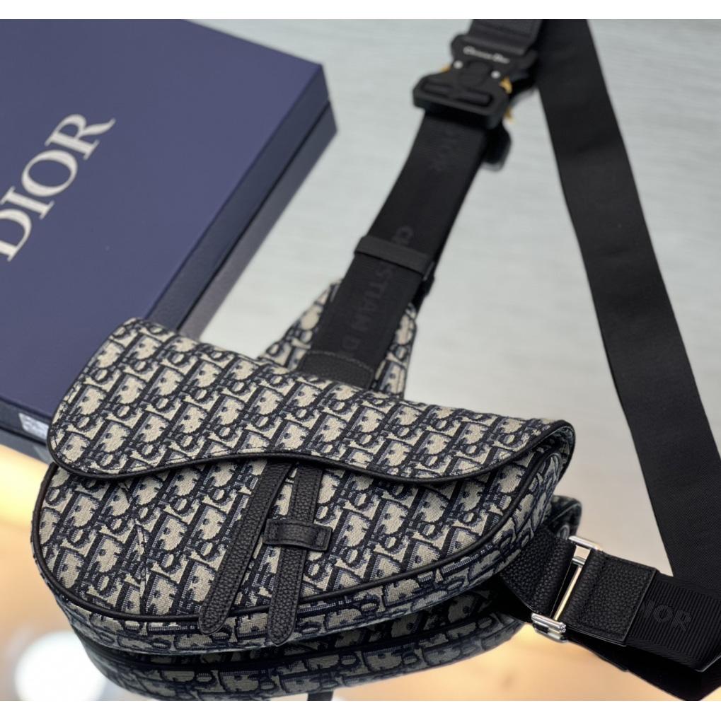 Dior Saddle Bag - DesignerGu