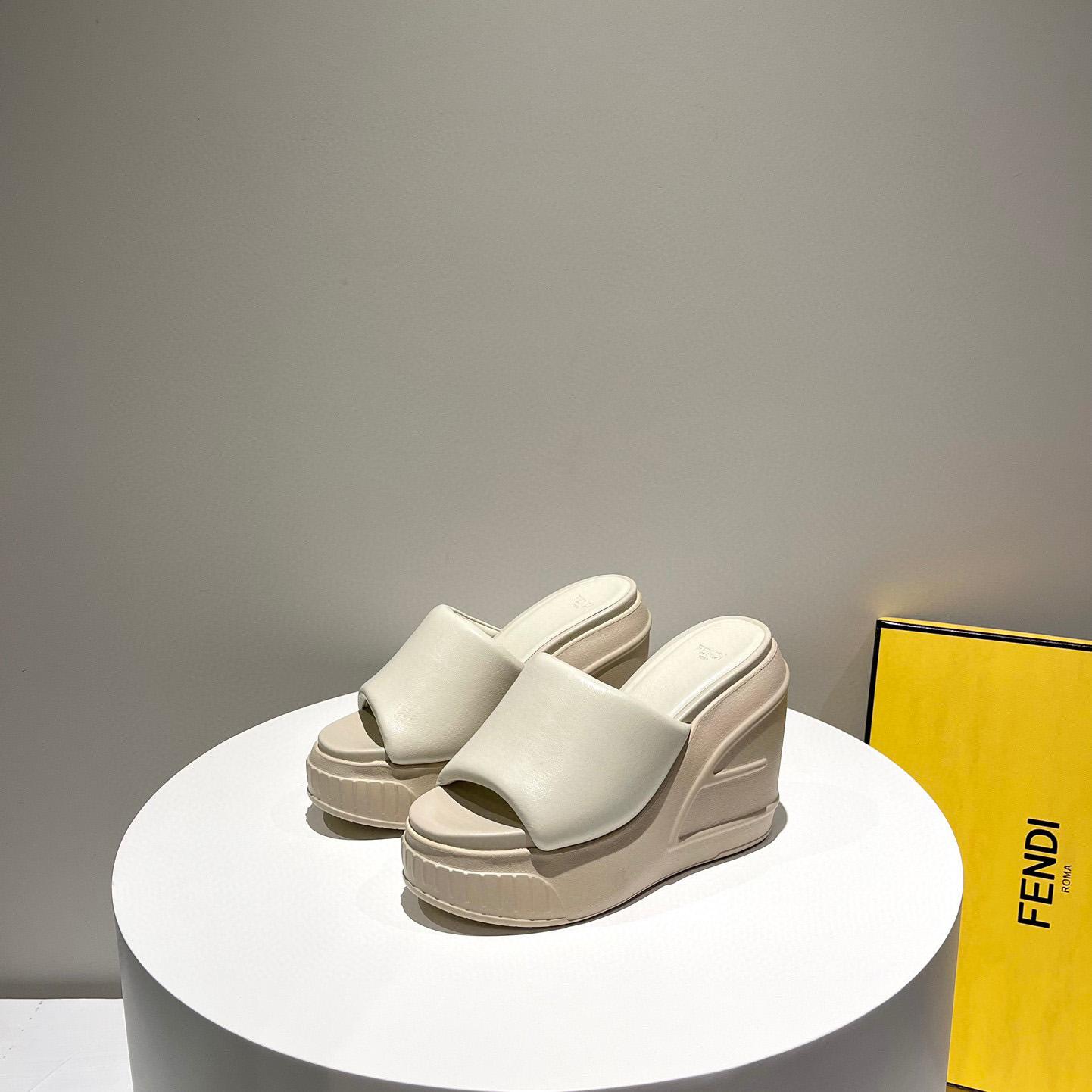 Fendi Fashion Show Beige Nappa Leather Slides - DesignerGu