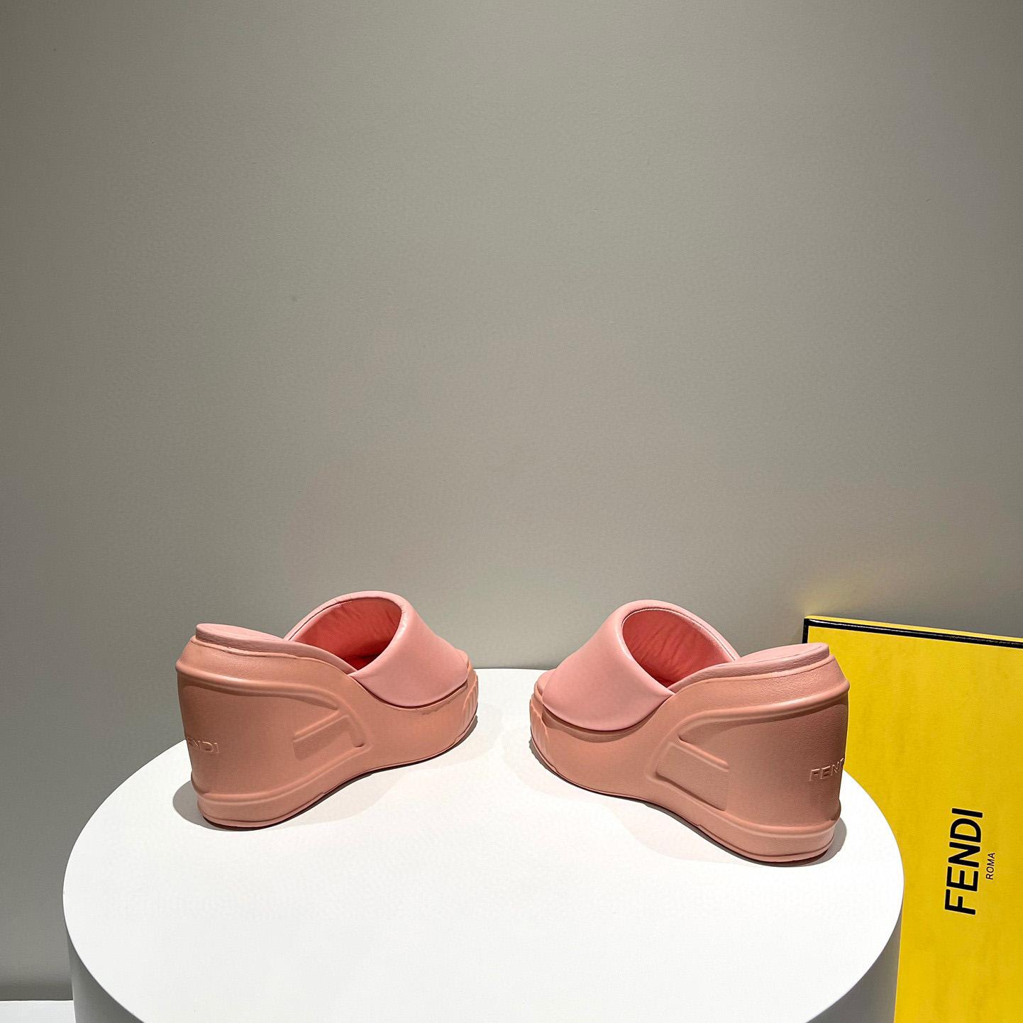 Fendi Fashion Show Pink Nappa Leather Slides - DesignerGu